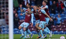 开运体育登录-曼联客场惨败西布朗，前四形势岌岌可危的简单介绍