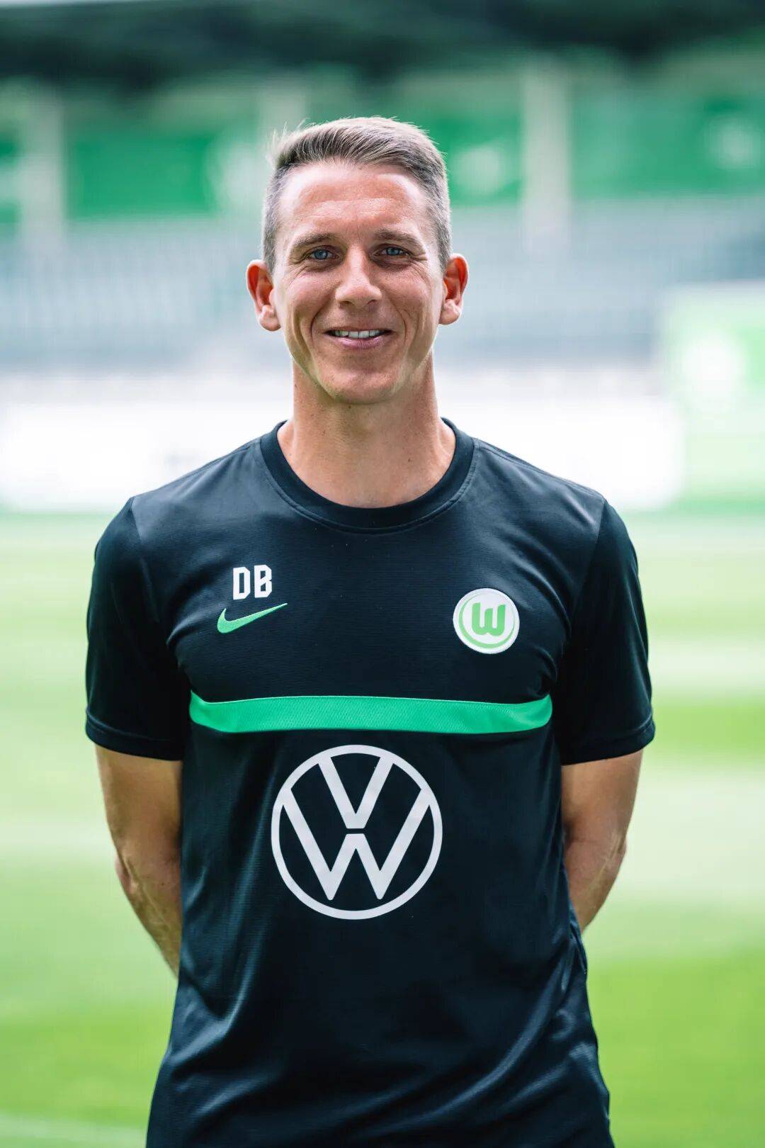 沃尔夫斯堡青训新星崭露头角，队伍蓄势待发的简单介绍