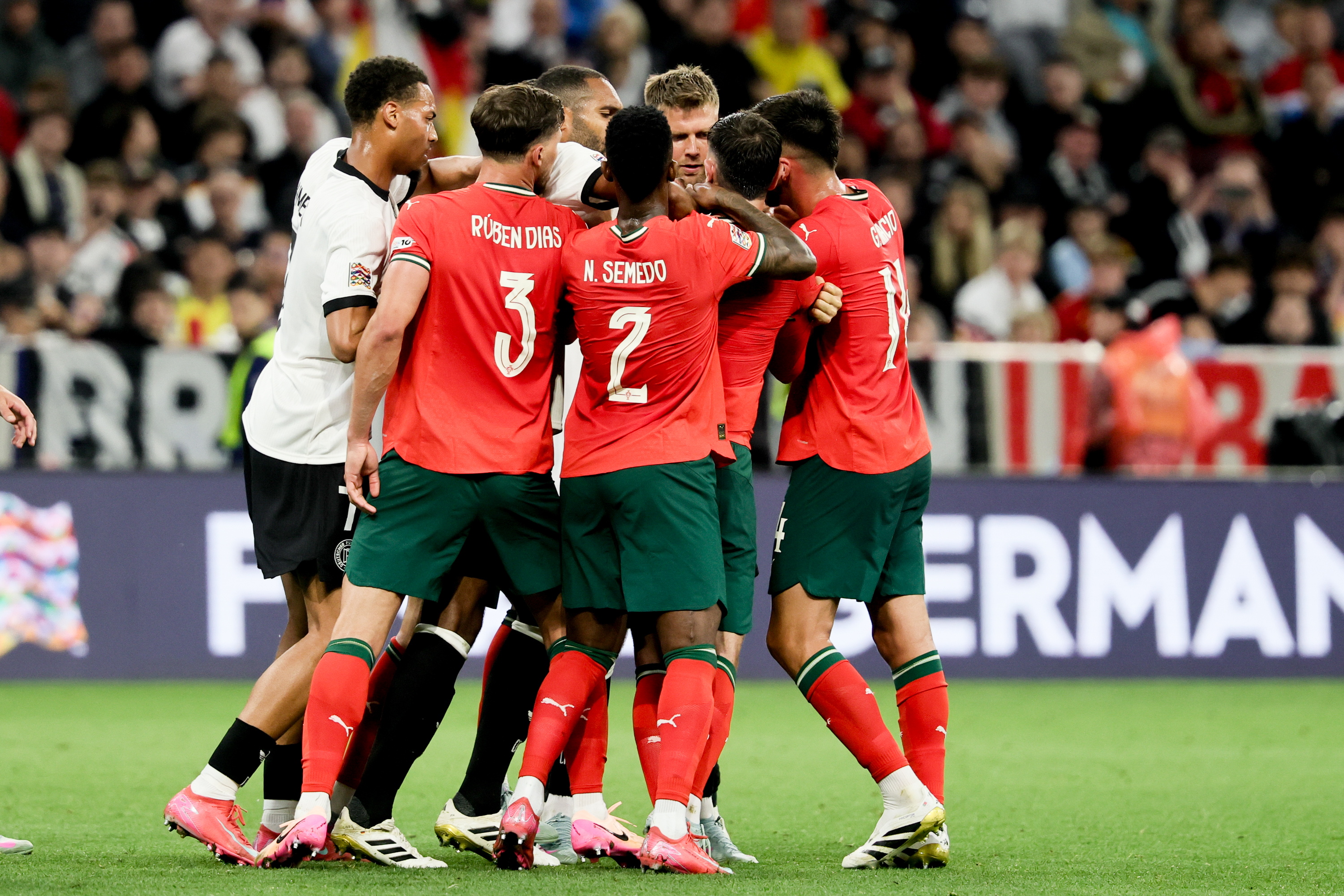 葡萄牙球队胜出欧洲冠军联赛历史首次涌现的简单介绍