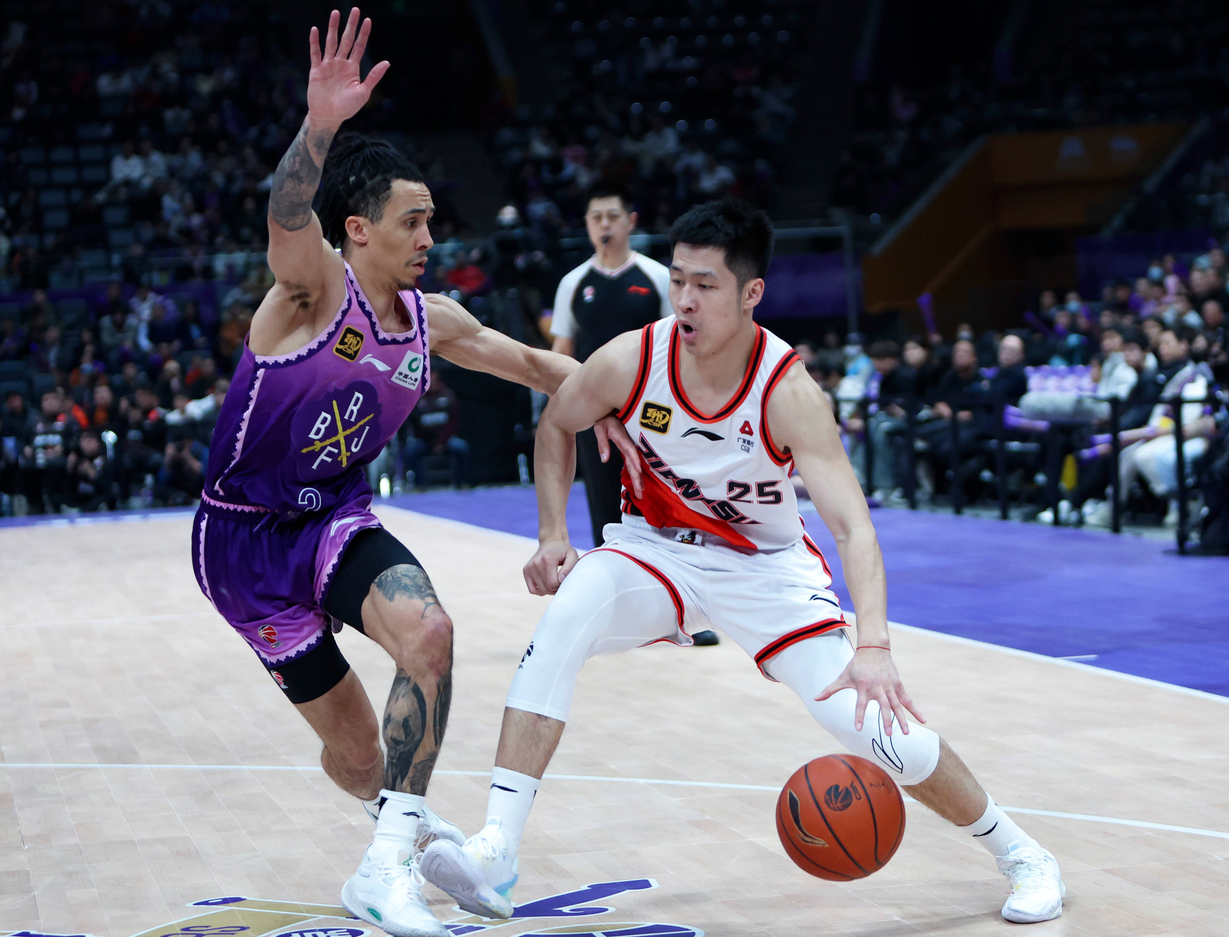 关于北京控股主场险胜，展现艰苦拼搏的信息